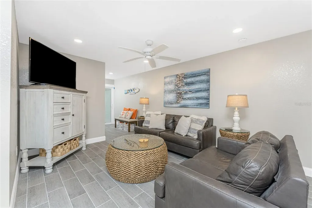 5041 N Beach Road Englewood FL 34223