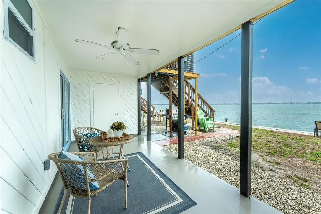 5041 N Beach Road Englewood FL 34223