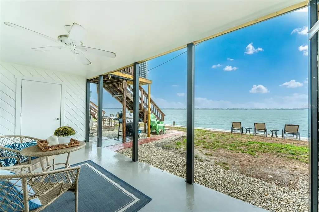 5041 N Beach Road Englewood FL 34223