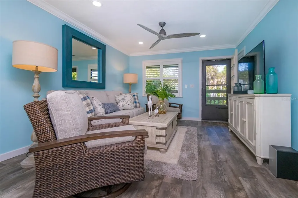 5041 N Beach Road Englewood FL 34223