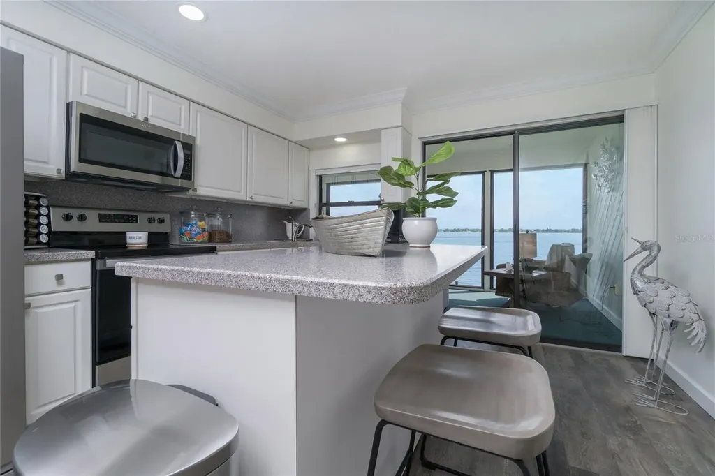 5041 N Beach Road Englewood FL 34223