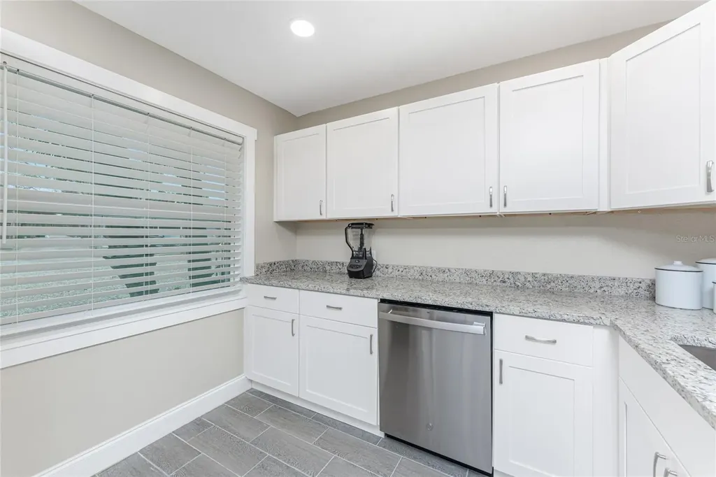 5041 N Beach Road Englewood FL 34223