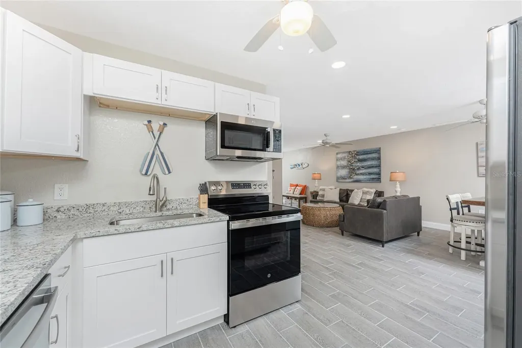 5041 N Beach Road Englewood FL 34223