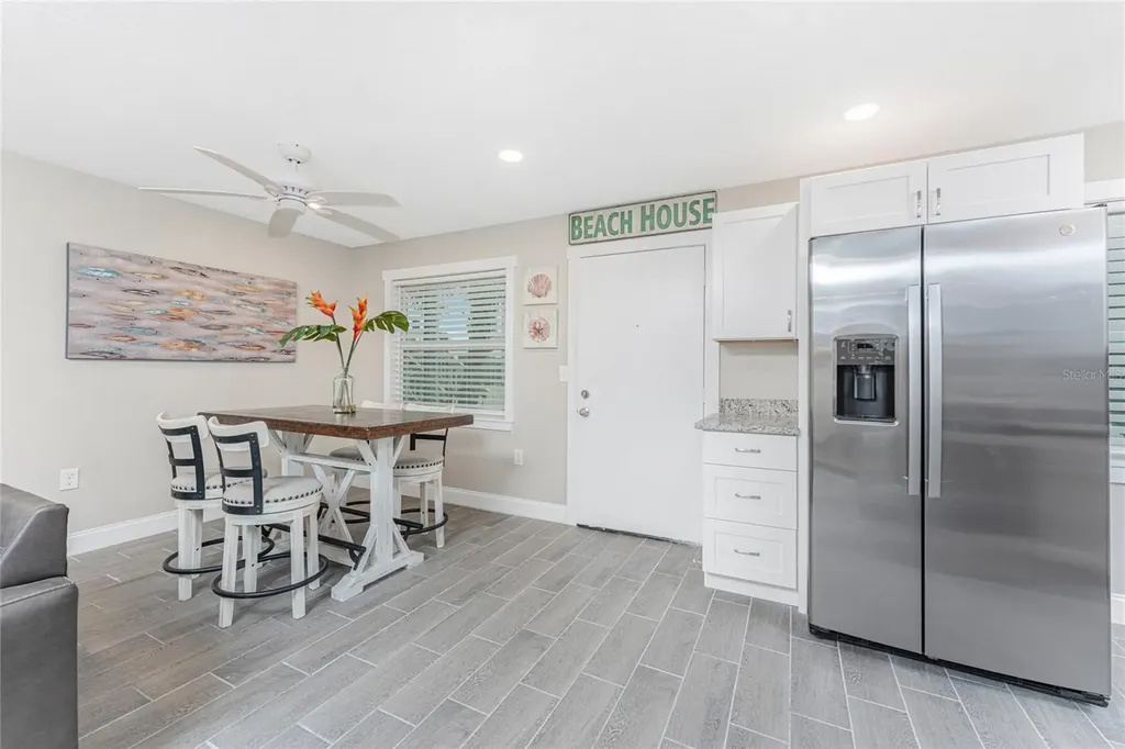 5041 N Beach Road Englewood FL 34223