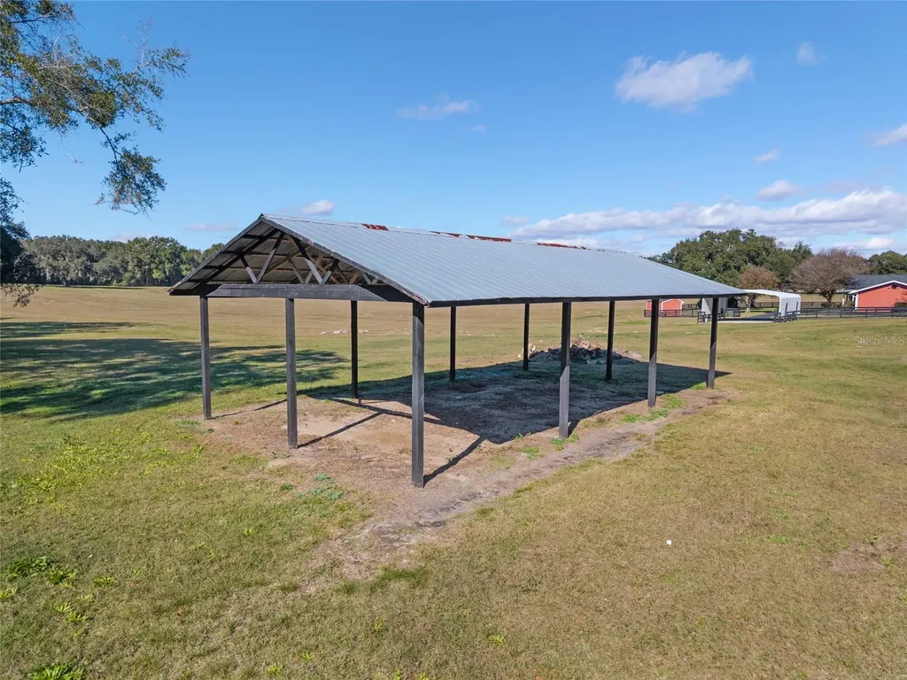 10880 NW 160th Avenue Morriston FL 32668