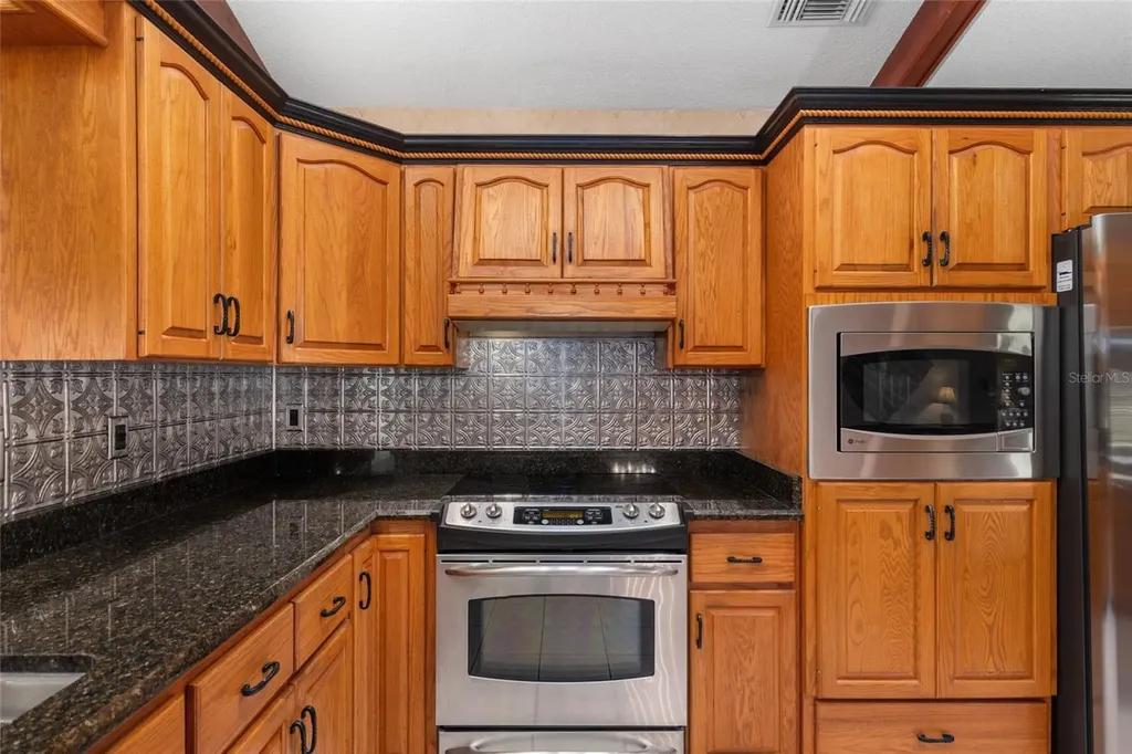 10880 NW 160th Avenue Morriston FL 32668