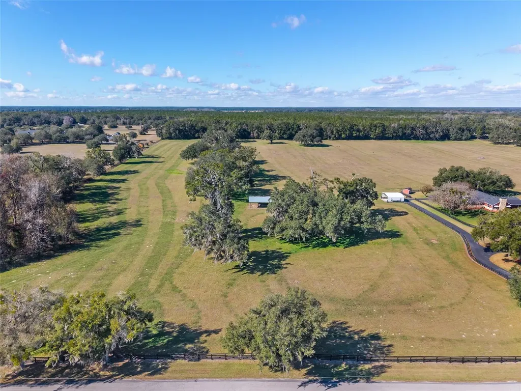 10880 NW 160th Avenue Morriston FL 32668