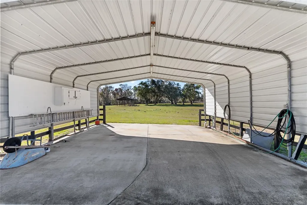 10880 NW 160th Avenue Morriston FL 32668