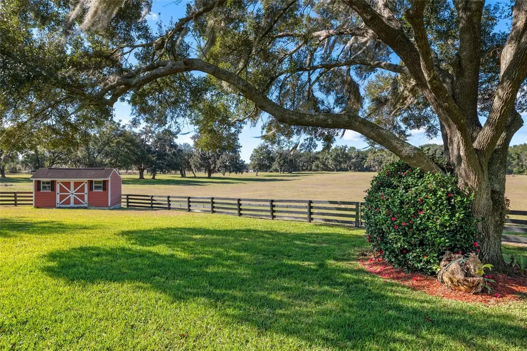 10880 NW 160th Avenue Morriston FL 32668