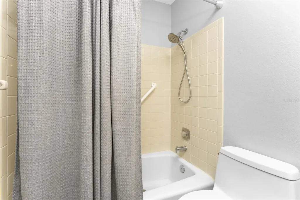 5041 N Beach Road Englewood FL 34223