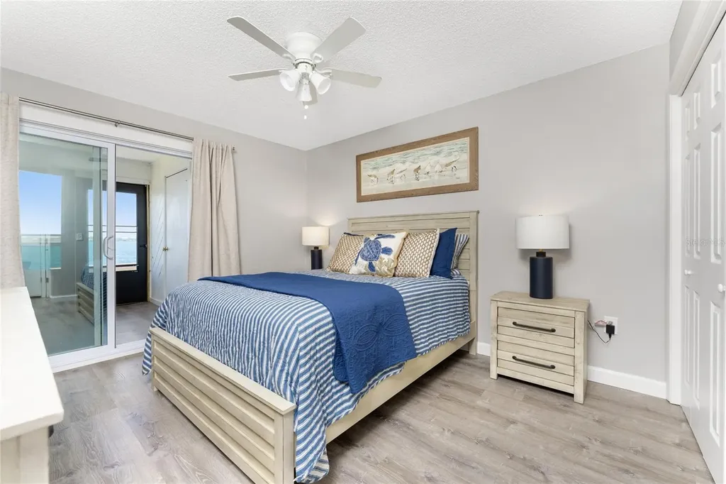 5041 N Beach Road Englewood FL 34223