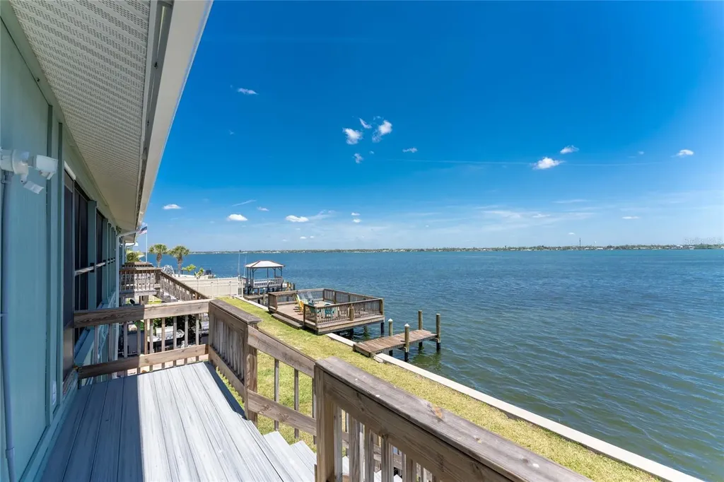 5041 N Beach Road Englewood FL 34223