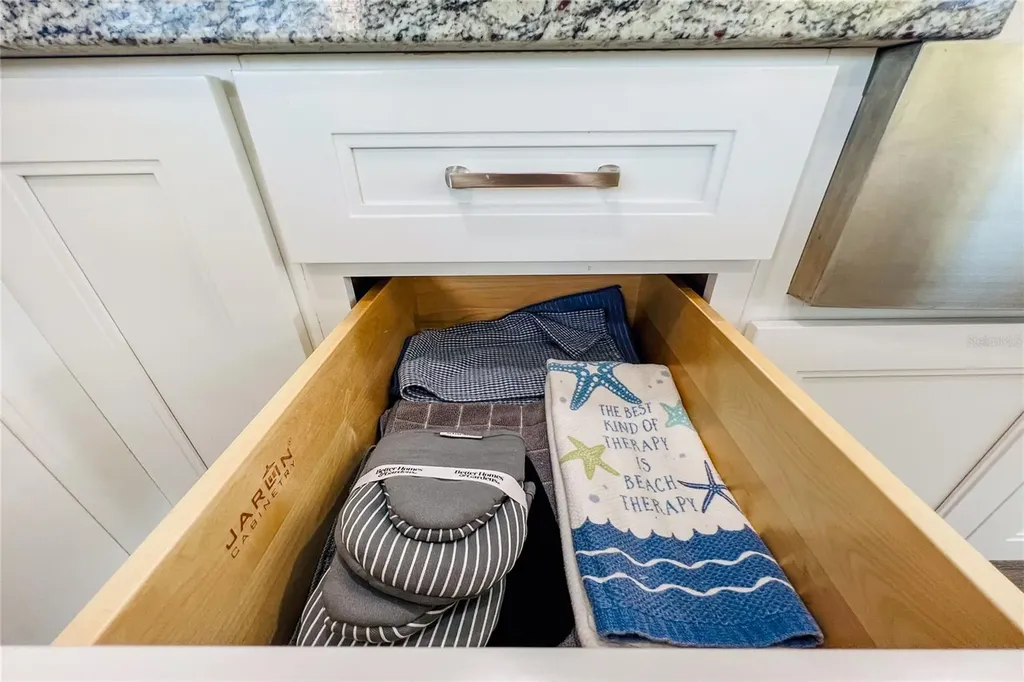 5041 N Beach Road Englewood FL 34223