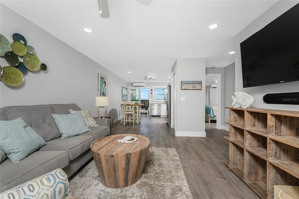 5041 N Beach Road Englewood FL 34223