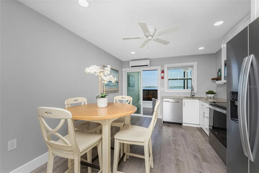 5041 N Beach Road Englewood FL 34223