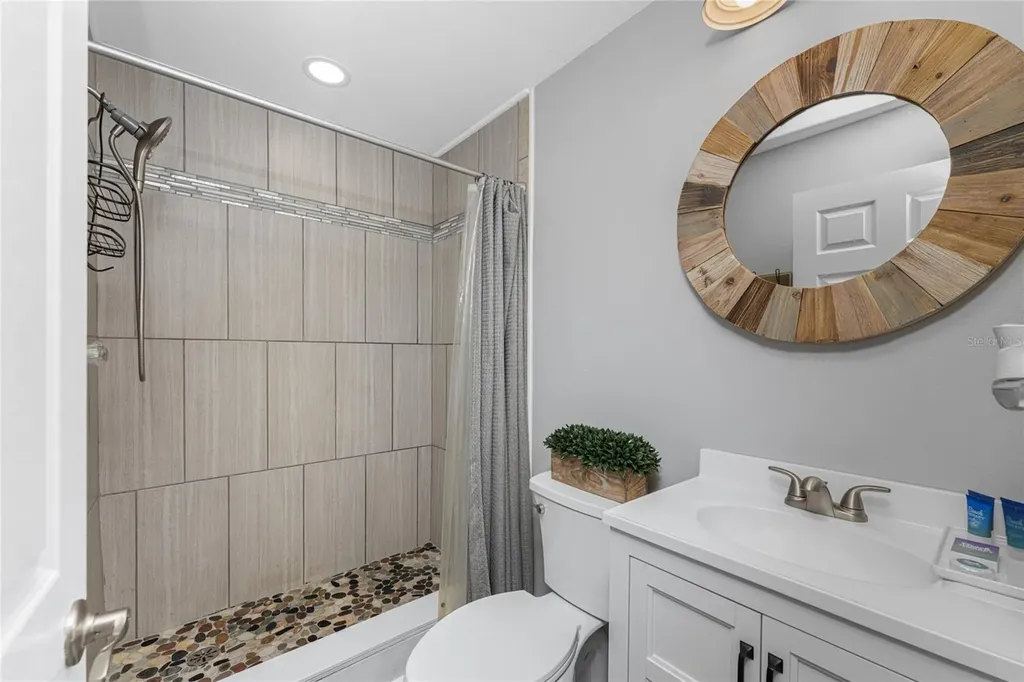 5041 N Beach Road Englewood FL 34223