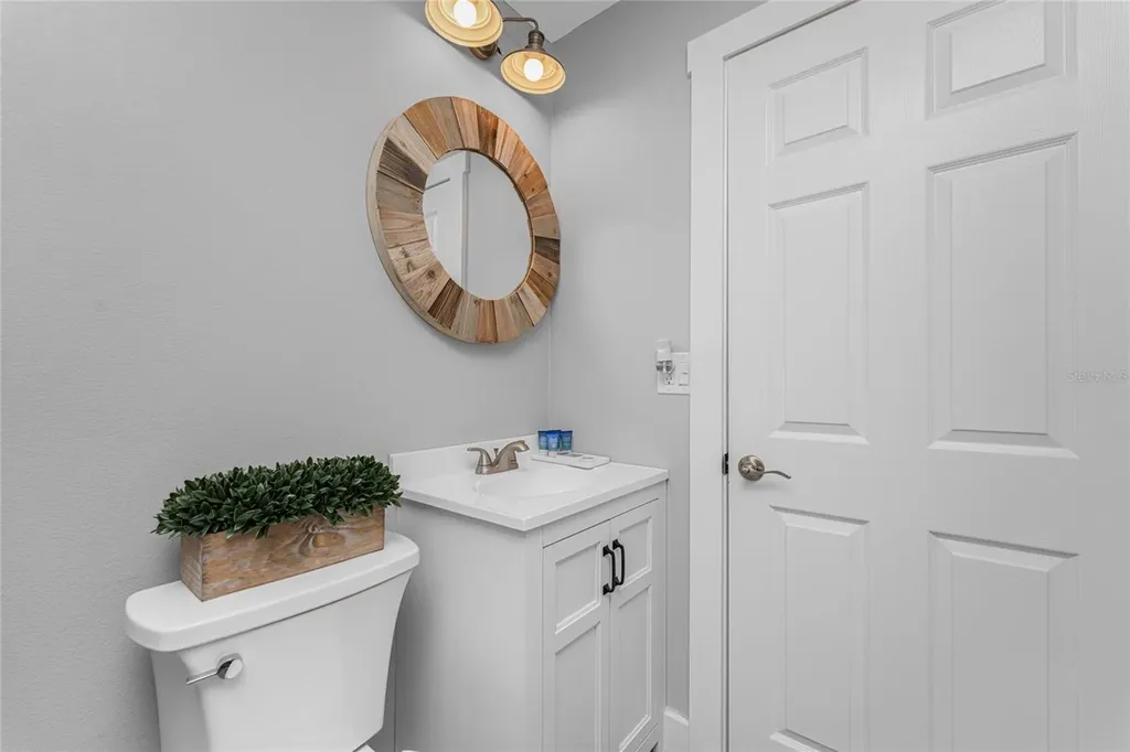 5041 N Beach Road Englewood FL 34223