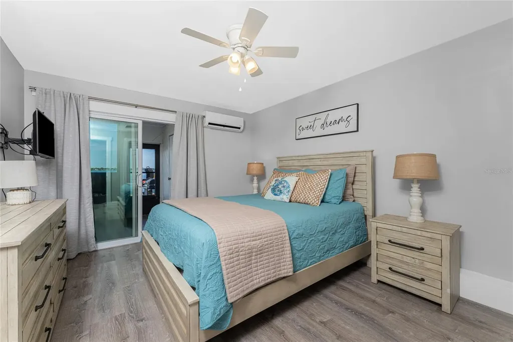 5041 N Beach Road Englewood FL 34223