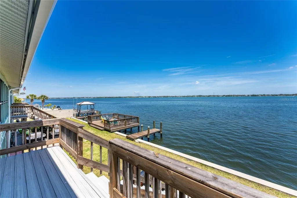 5041 N Beach Road Englewood FL 34223