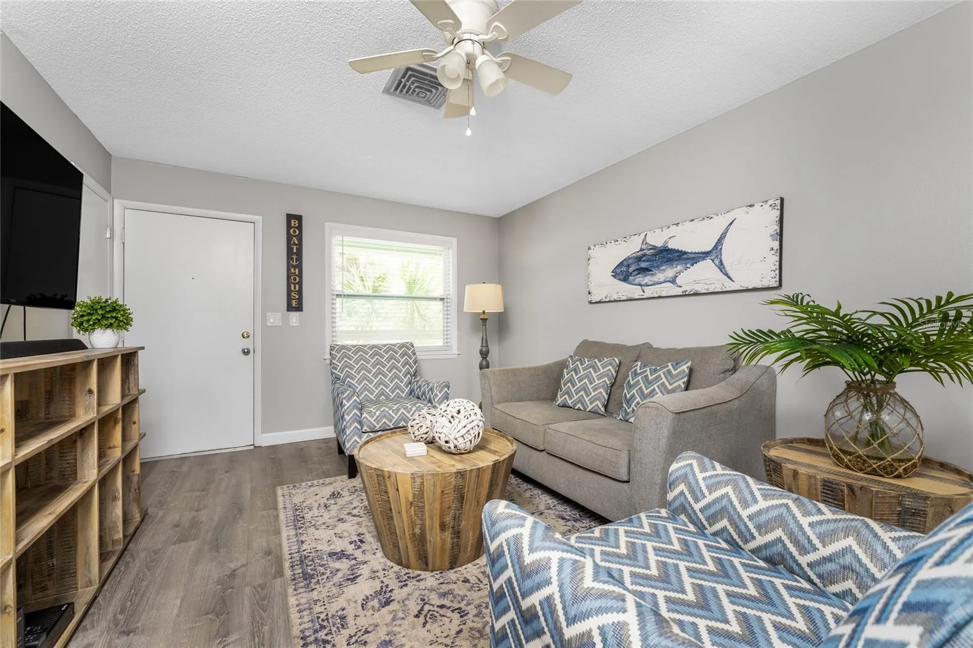 5041 N Beach Road Englewood FL 34223