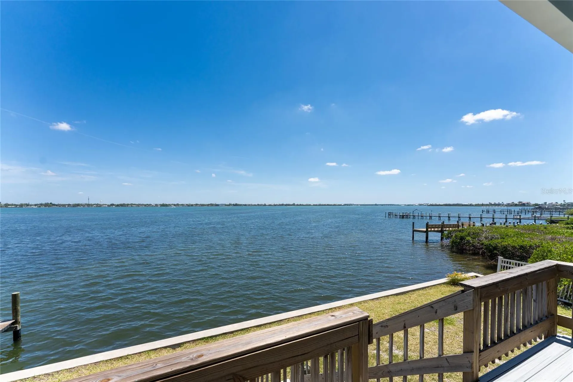 5041 N Beach Road Englewood FL 34223