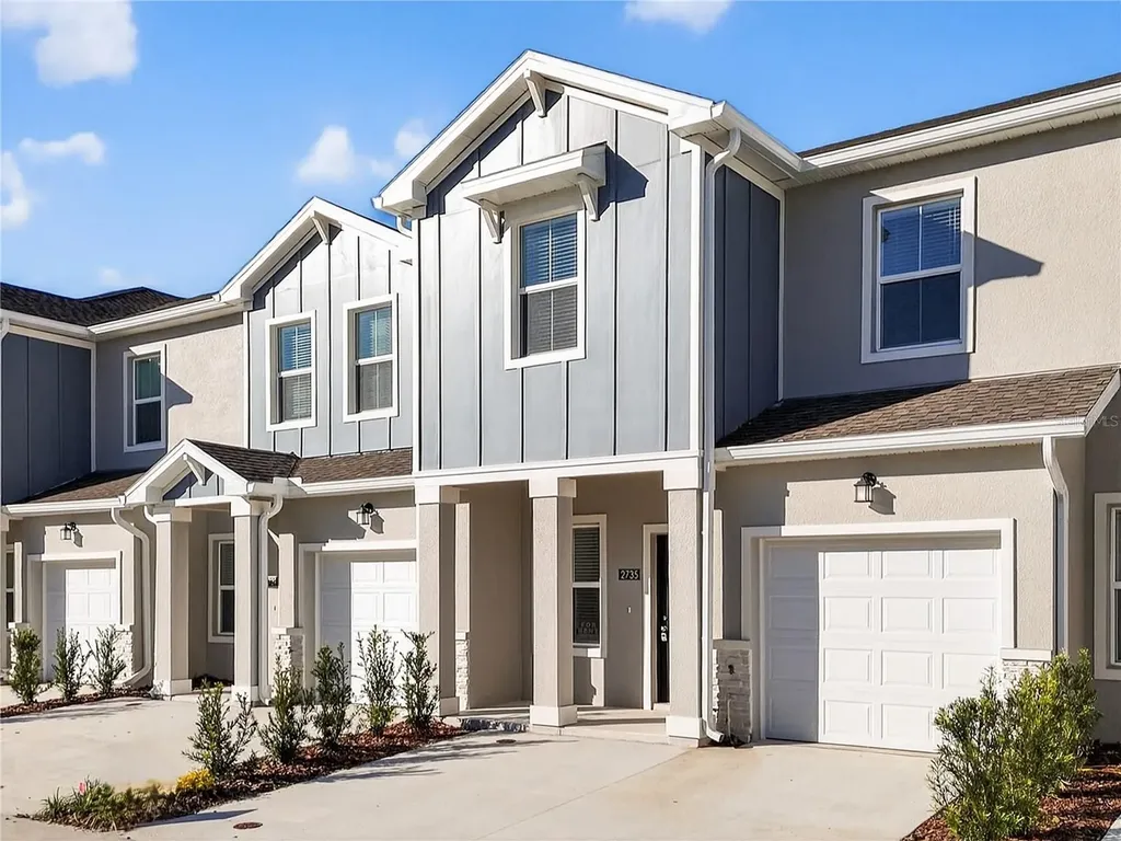 2735 Skyline Loop Kissimmee FL 34758