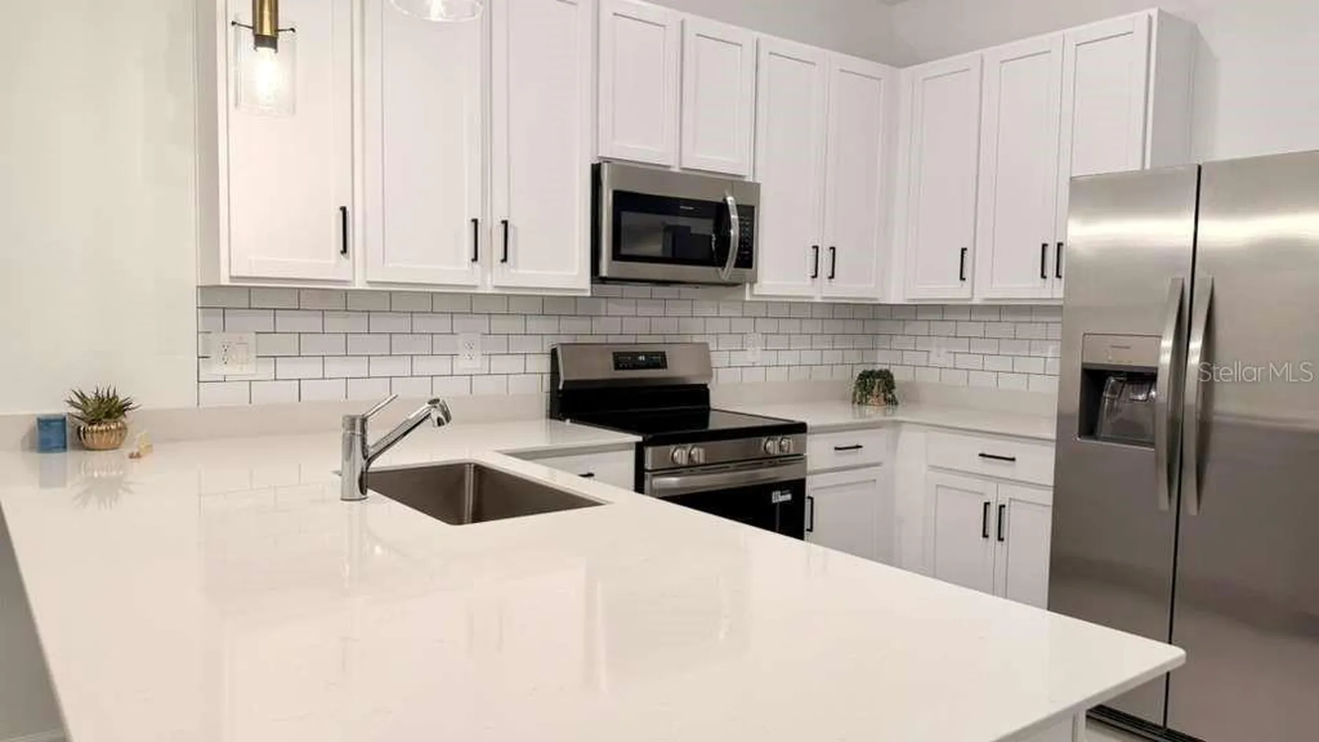 2735 Skyline Loop Kissimmee FL 34758