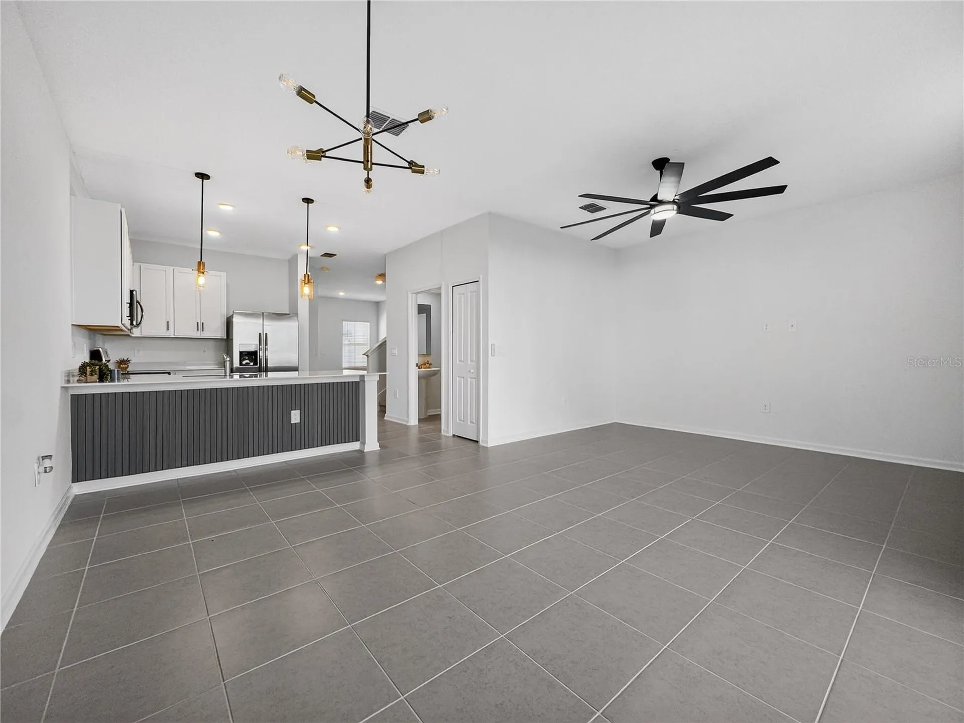 2735 Skyline Loop Kissimmee FL 34758