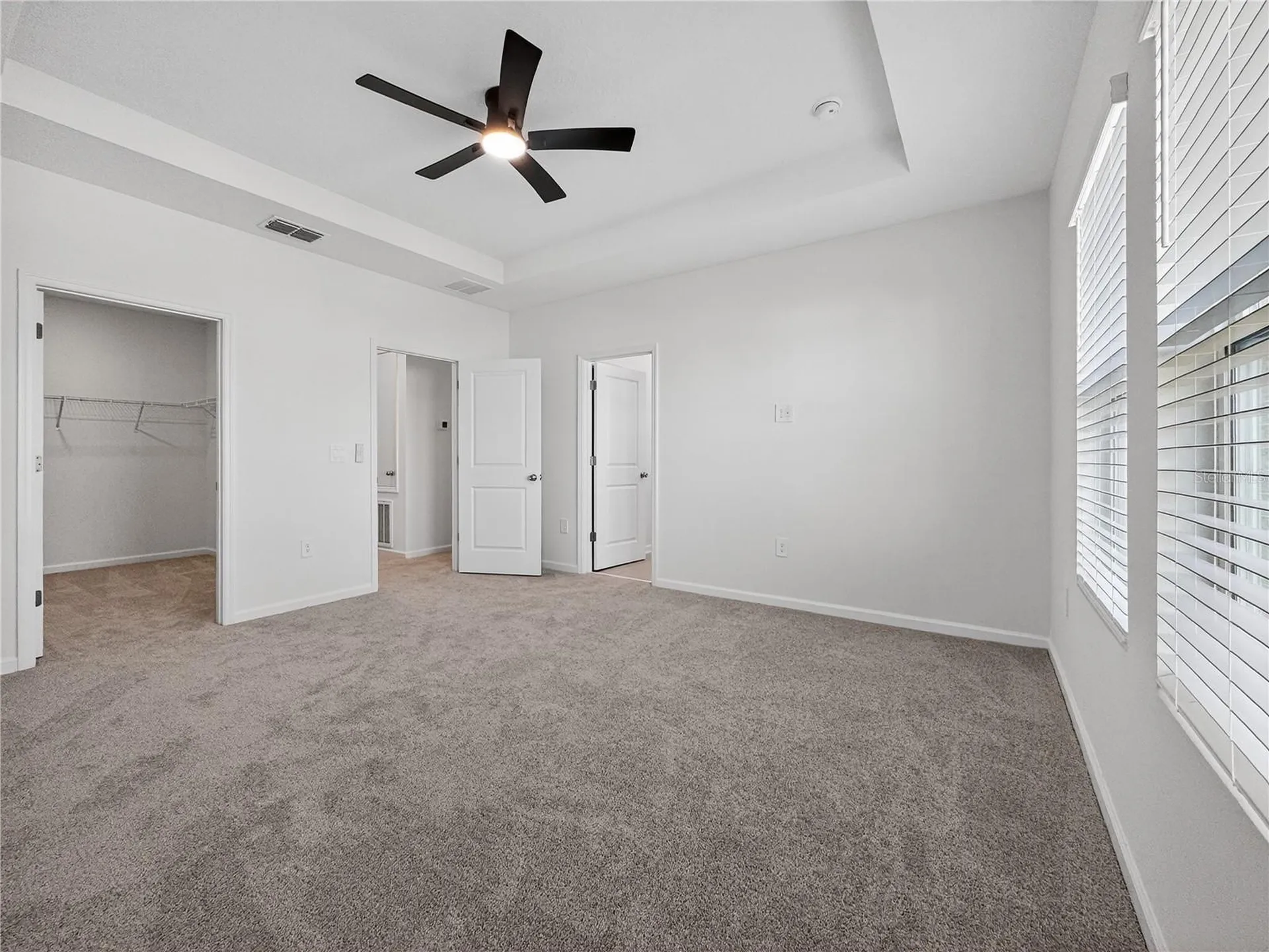 2735 Skyline Loop Kissimmee FL 34758