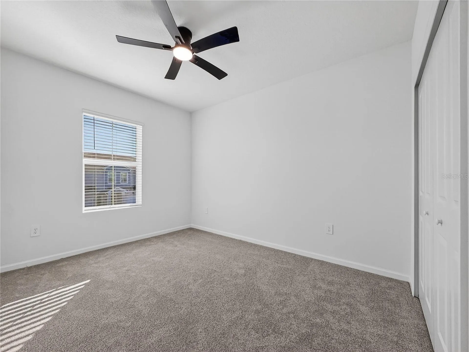 2735 Skyline Loop Kissimmee FL 34758