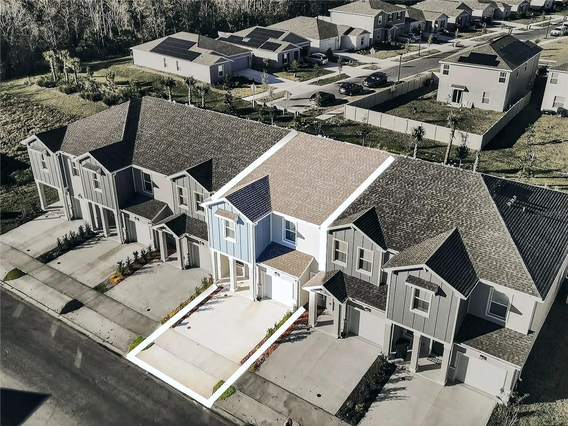 2735 Skyline Loop Kissimmee FL 34758