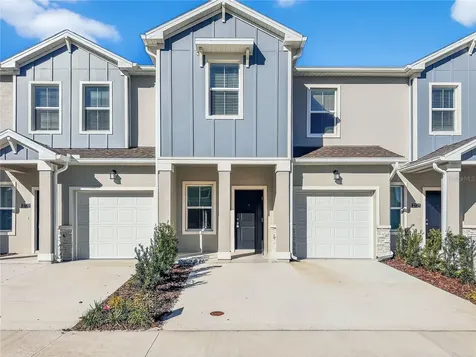2735 Skyline Loop Kissimmee FL 34758