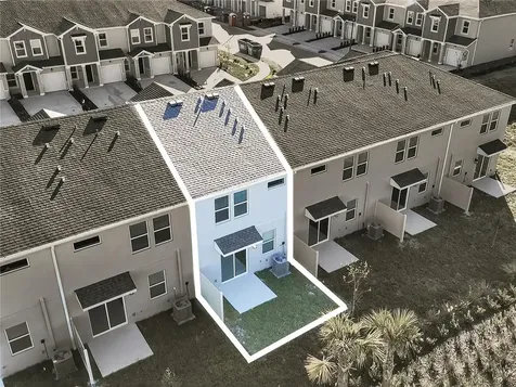 2735 Skyline Loop Kissimmee FL 34758