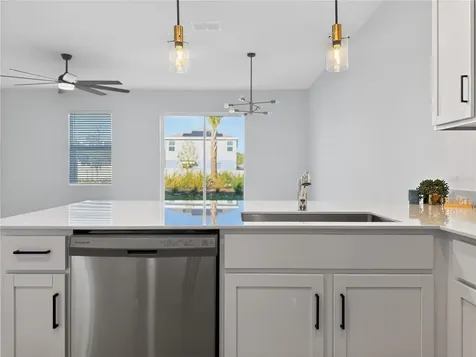 2735 Skyline Loop Kissimmee FL 34758