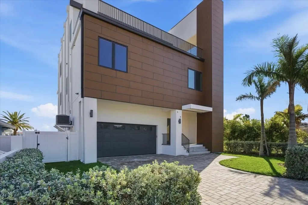 109 Punta Vista Drive St Pete Beach FL 33706