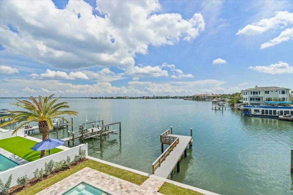 109 Punta Vista Drive St Pete Beach FL 33706