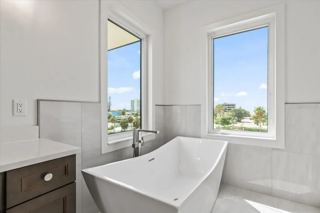 109 Punta Vista Drive St Pete Beach FL 33706
