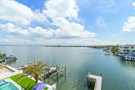 109 Punta Vista Drive St Pete Beach FL 33706