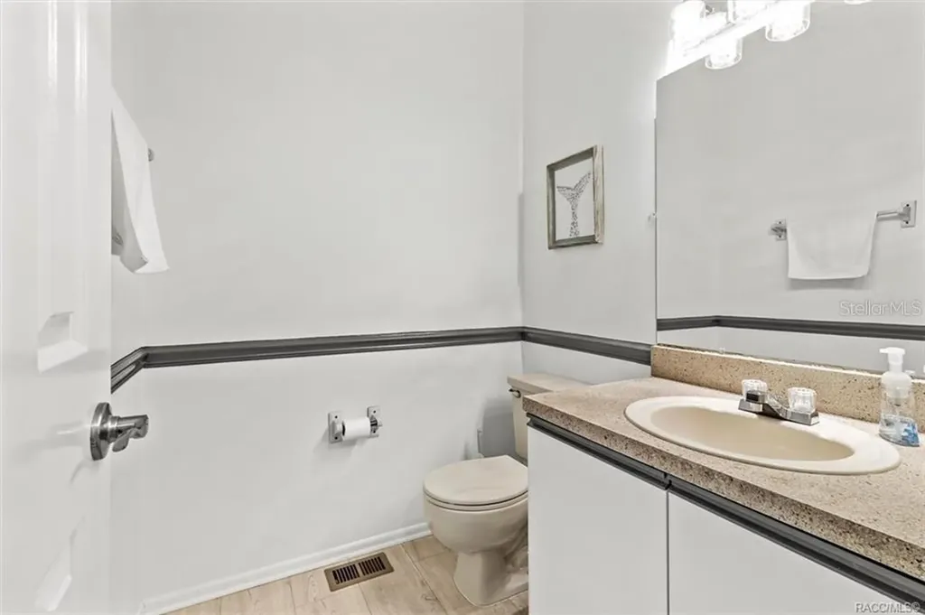 20820 River Drive Dunnellon FL 34431