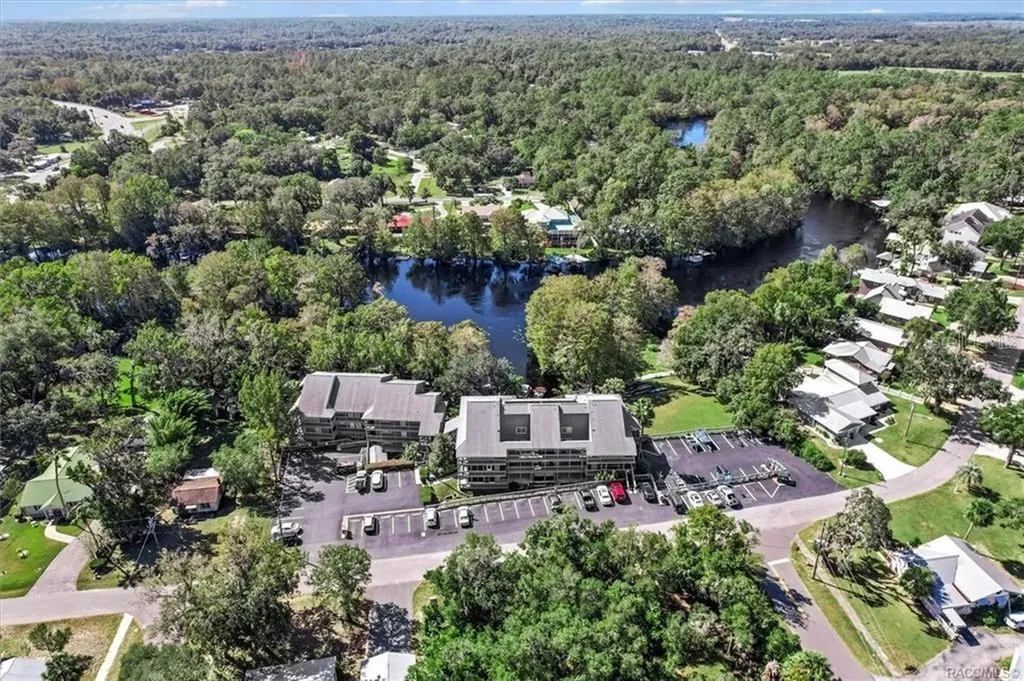 20820 River Drive Dunnellon FL 34431