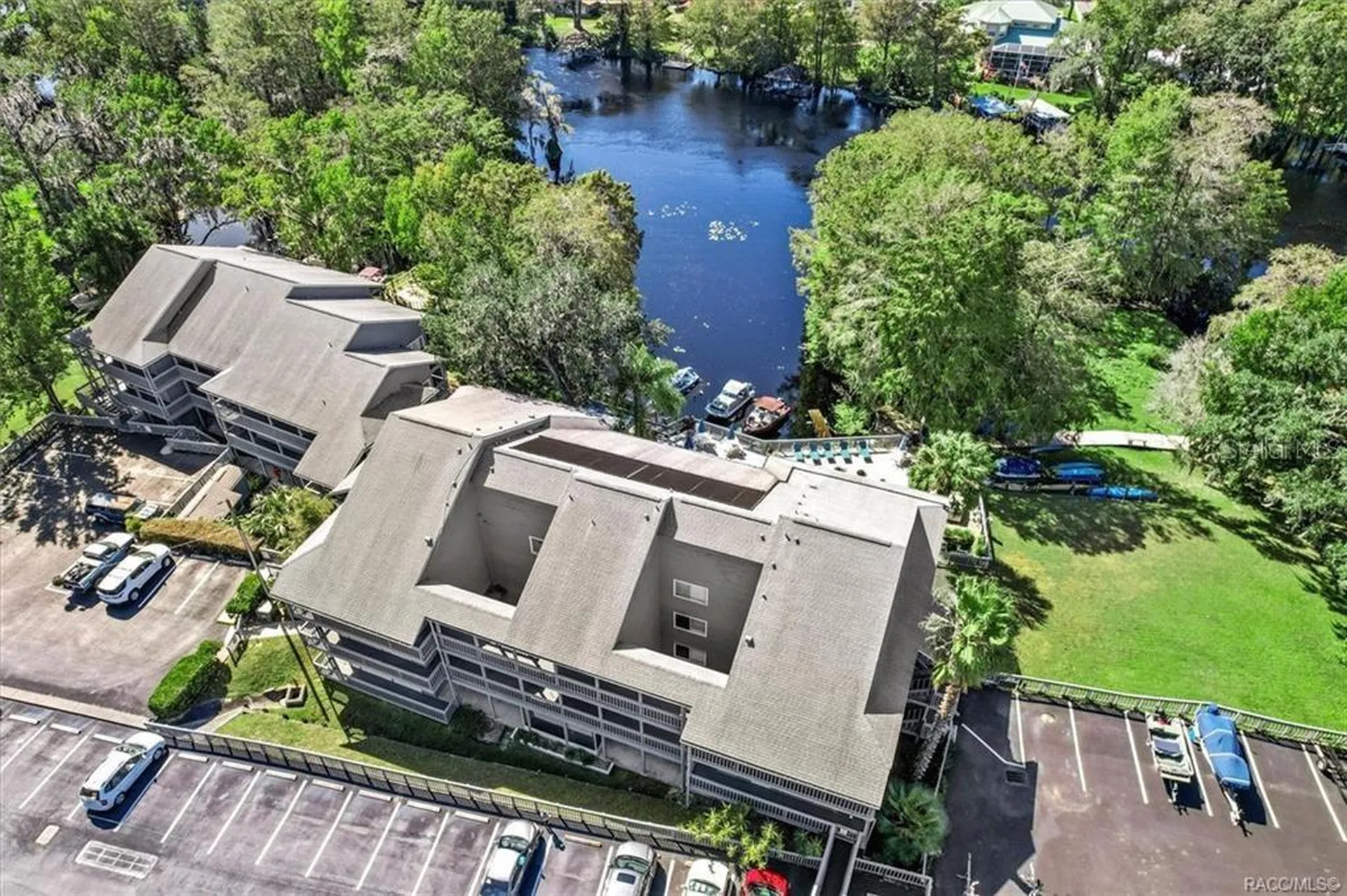 20820 River Drive Dunnellon FL 34431