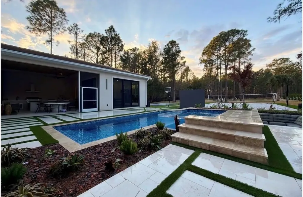 15926 Pendio Drive Bella Collina FL 34756