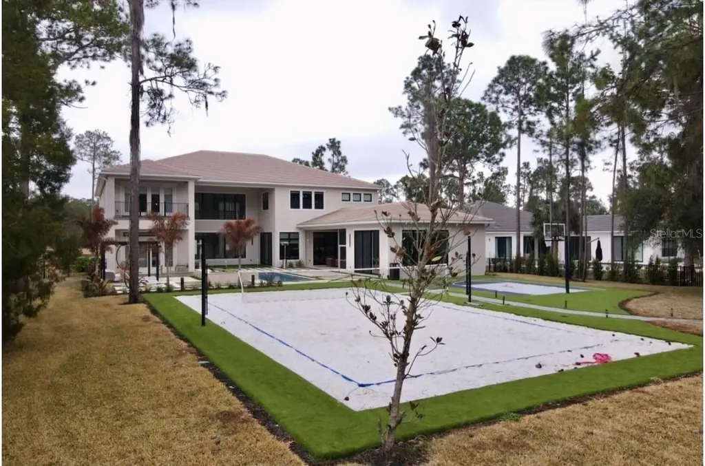 15926 Pendio Drive Bella Collina FL 34756