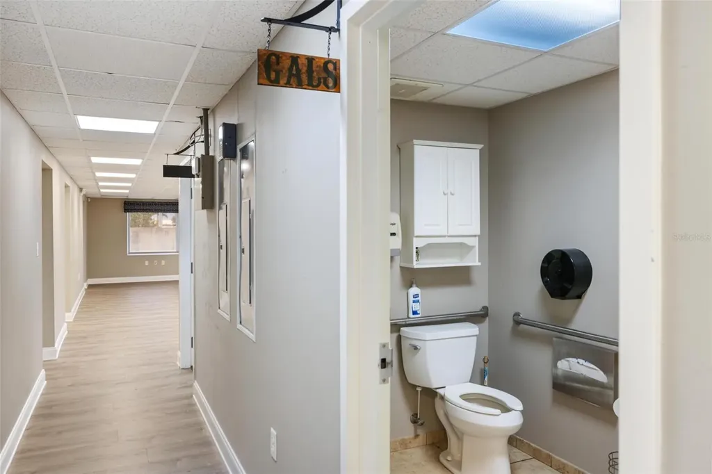 128 W Charlotte Avenue Punta Gorda FL 33950