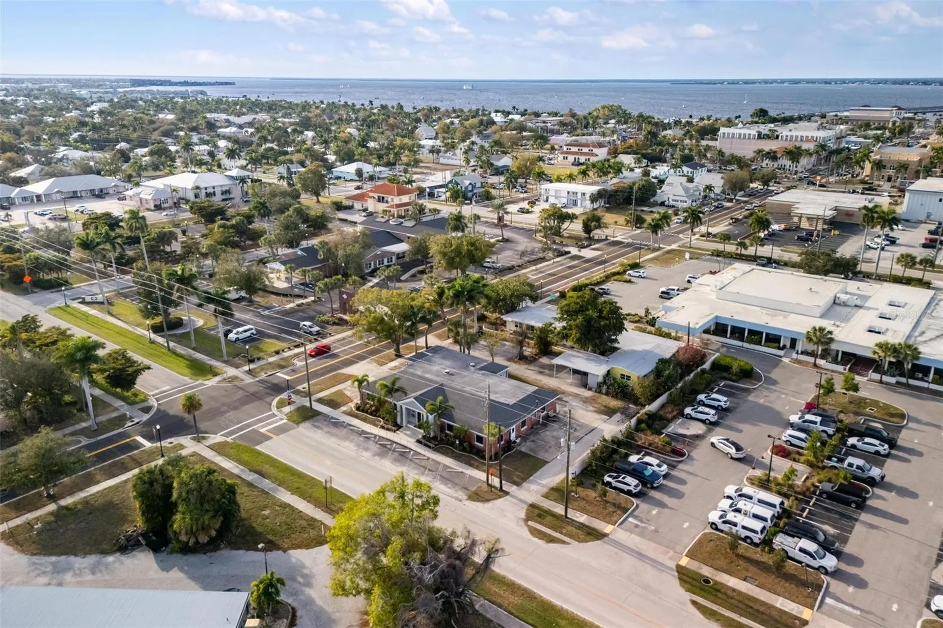 128 W Charlotte Avenue Punta Gorda FL 33950
