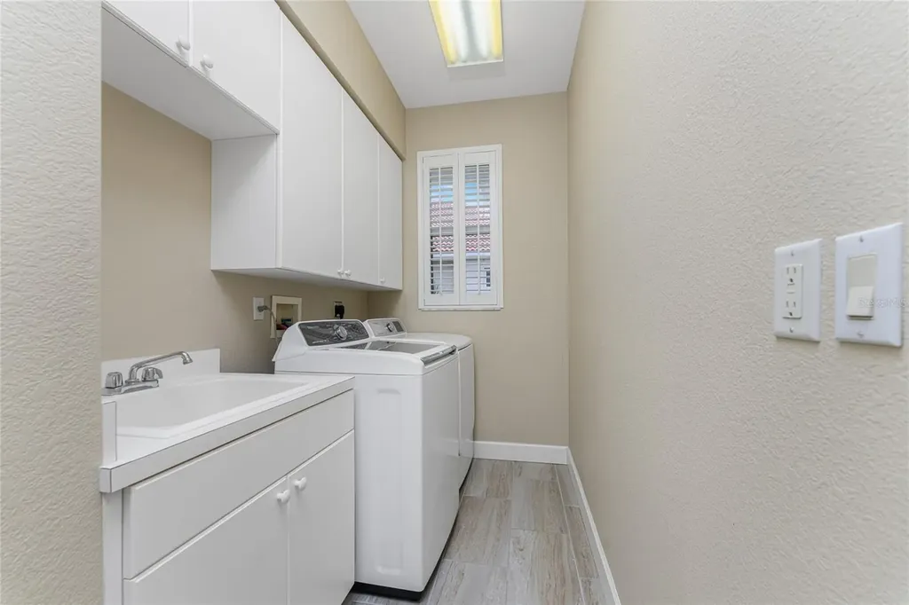 1030 Via Formia Punta Gorda FL 33950