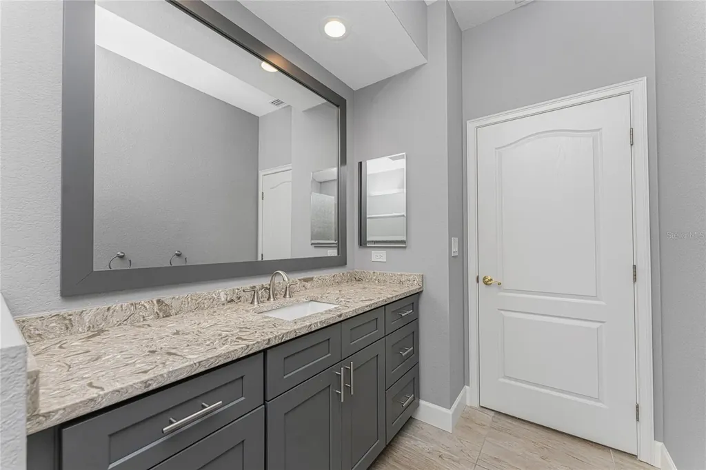 1030 Via Formia Punta Gorda FL 33950