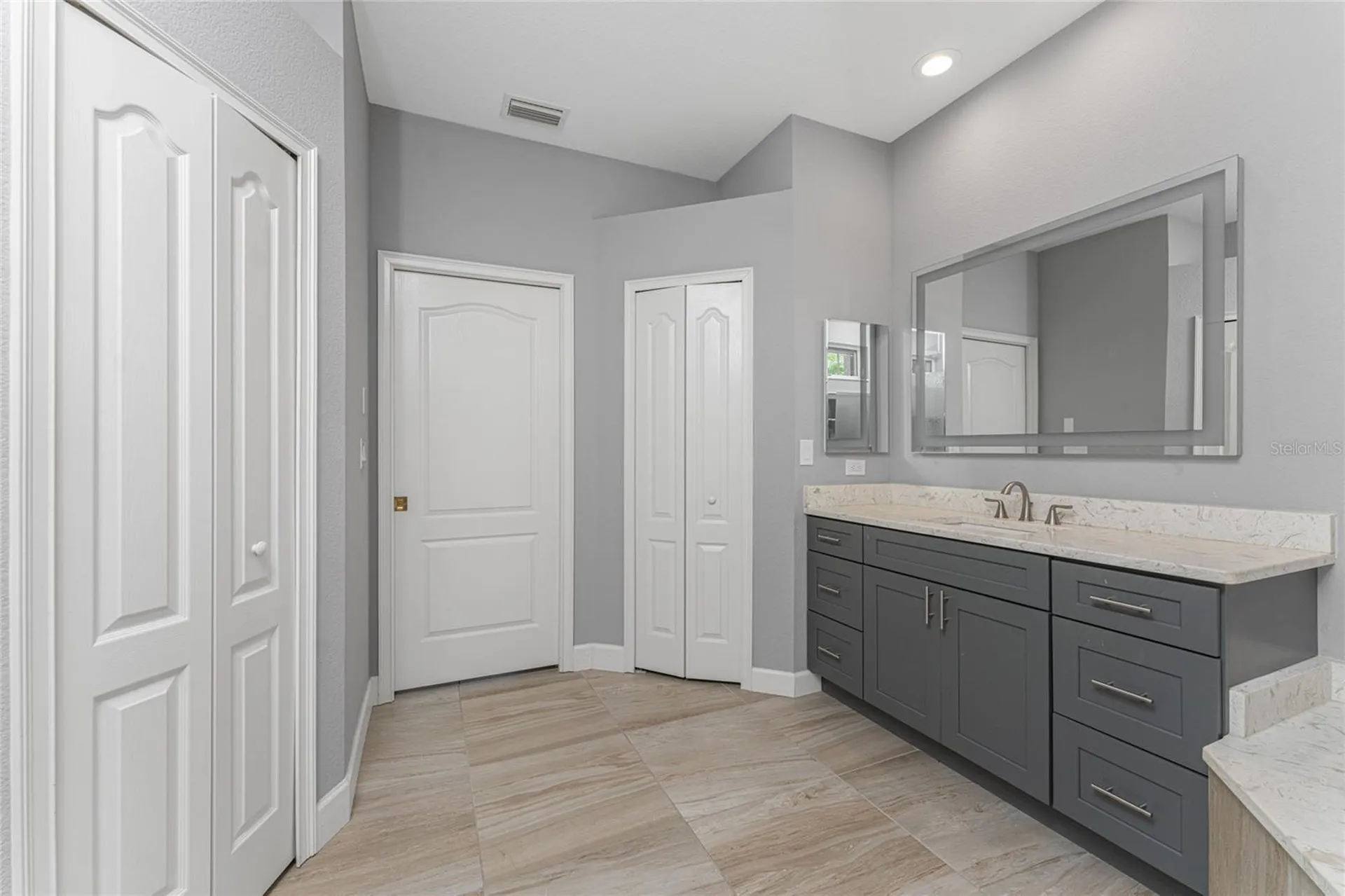 1030 Via Formia Punta Gorda FL 33950