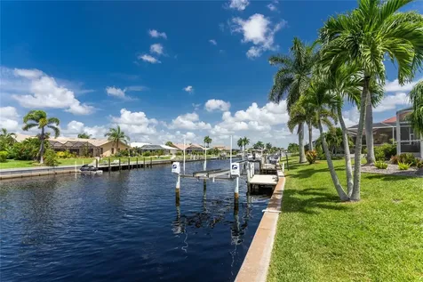 1030 Via Formia Punta Gorda FL 33950