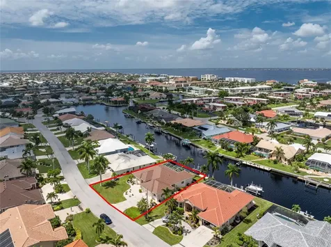 1030 Via Formia Punta Gorda FL 33950